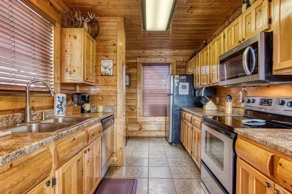 Endless View- Amazing Panoramic Mountain Views, Pool Access, Free Area Attraction Tickets Villa Sevierville Exterior photo